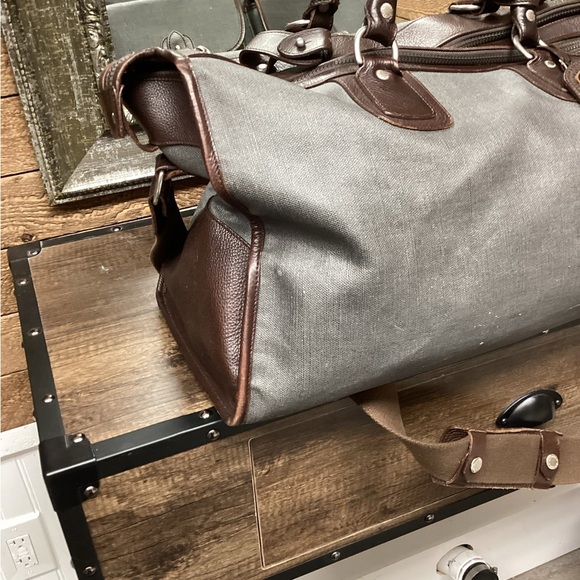 👜 Ghurka Express No. 2 Canvas & Leather Messenger Bag | USA Made - Picture 11 of 16